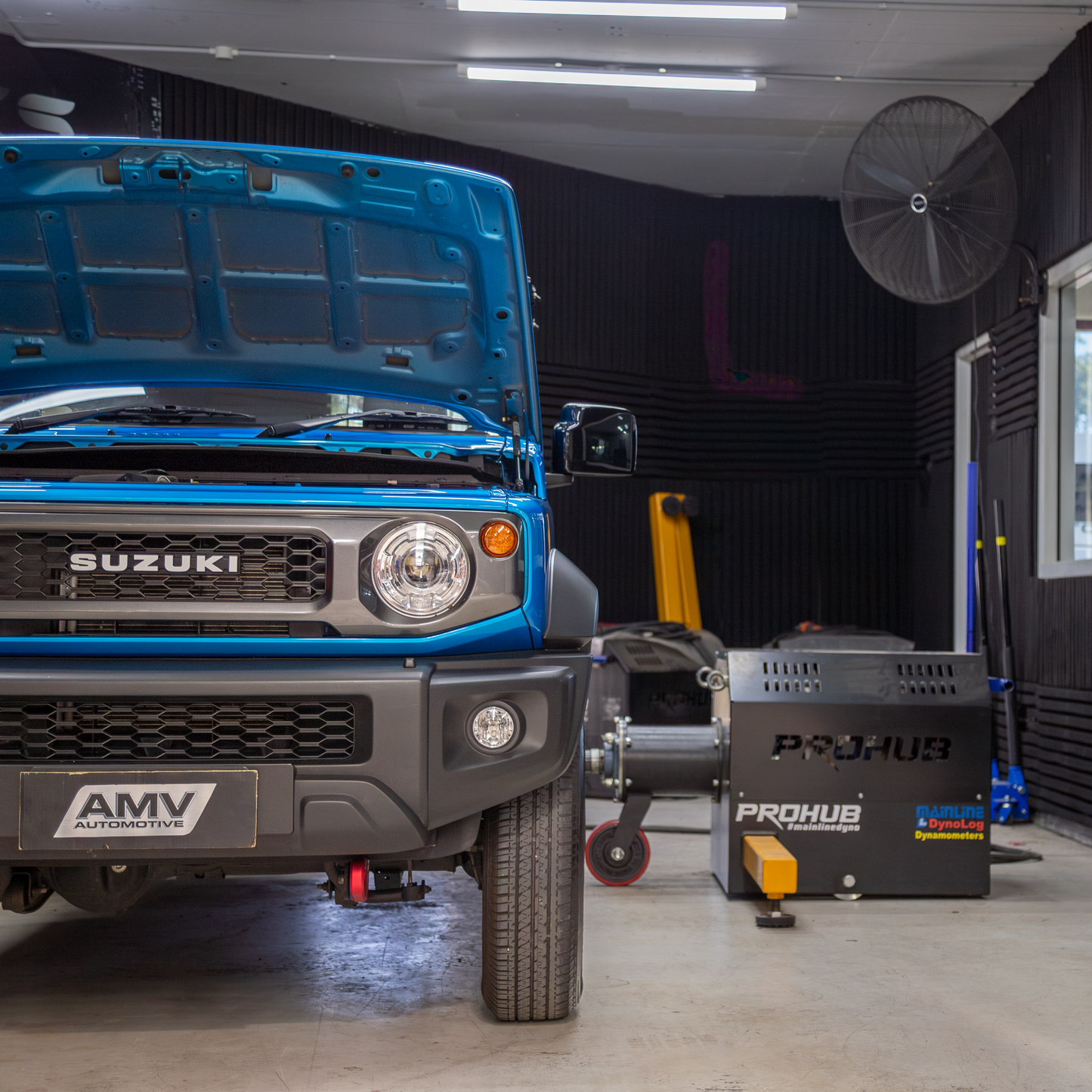 Brisk Blue JB74 Suzuki Jimny on Mainline Prohub Dyno getting AMV Stage 1 Tune