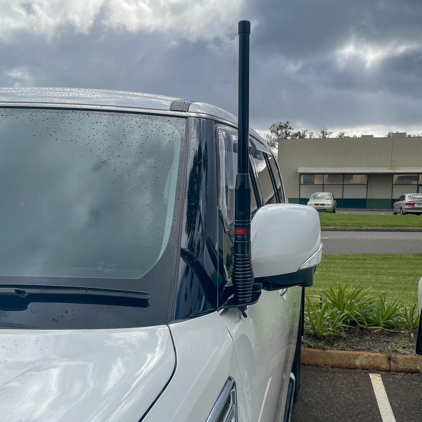 AMV Automotive UHF Bracket for mounting aerial to passenger wing mirror