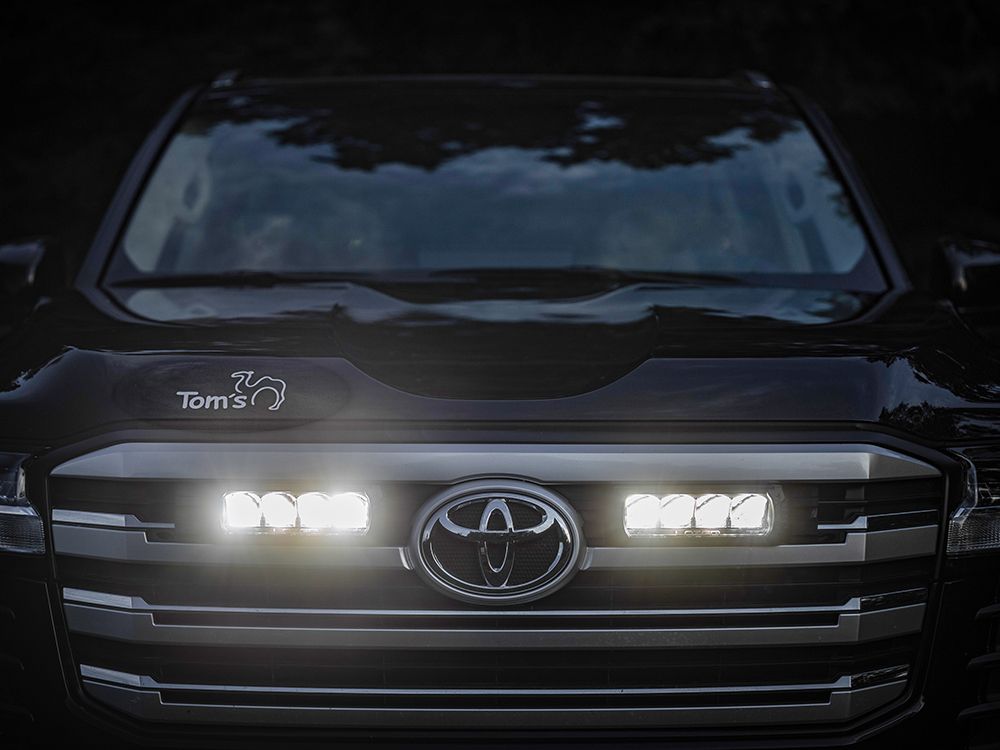 Lazer Toyota 300 Series Grille Kit